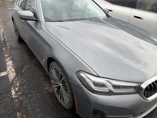 Skyscraper Gray Metallic 2023 BMW 540 i xDrive