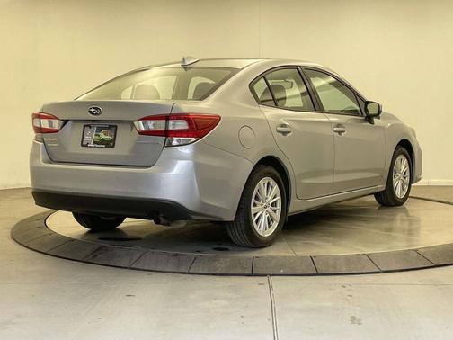 2017 Subaru Impreza 2.0i Premium