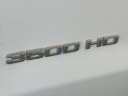Summit White 2016 Chevrolet Silverado 3500 WT