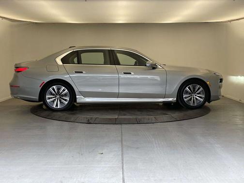 2024 BMW i7 eDrive50