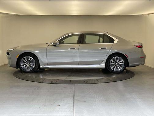2024 BMW i7 eDrive50