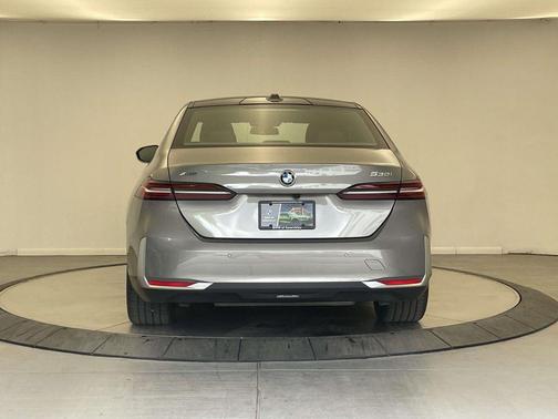 Oxide Grey Metallic 2025 BMW 530 xDrive