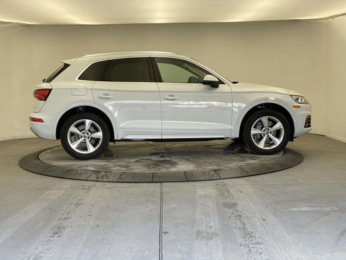 2020 Audi Q5 45 Premium Plus