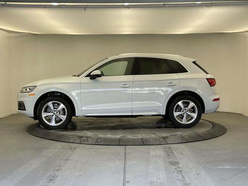 2020 Audi Q5 45 Premium Plus