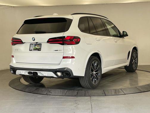 Alpine White 2026 BMW X5 xDrive40i