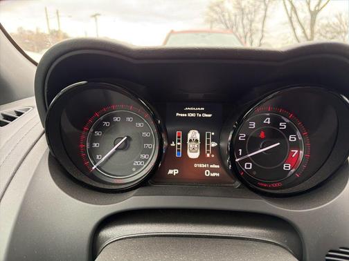 2014 Jaguar F-TYPE V8 S