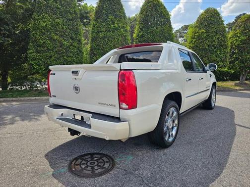 2010 Cadillac Escalade EXT Premium