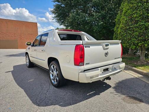 2010 Cadillac Escalade EXT Premium