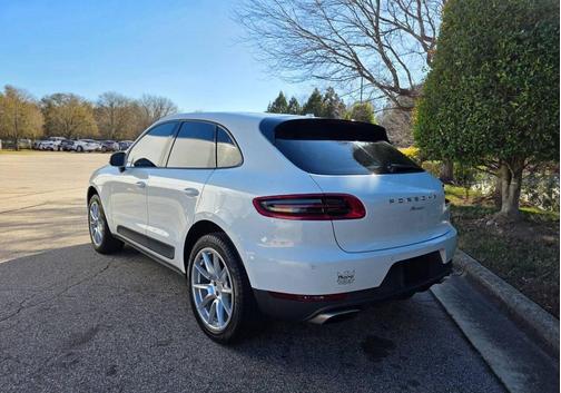 2017 Porsche Macan Base AWD 4dr SUV