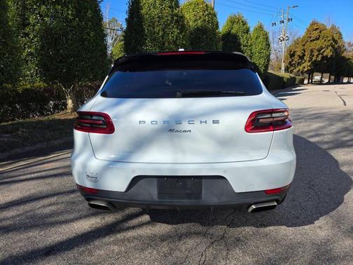 2017 Porsche Macan Base AWD 4dr SUV
