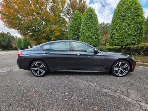2019 BMW 750 i xDrive