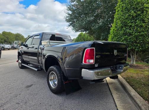 2018 RAM 3500 Laramie Crew Cab 4x4 8' Box