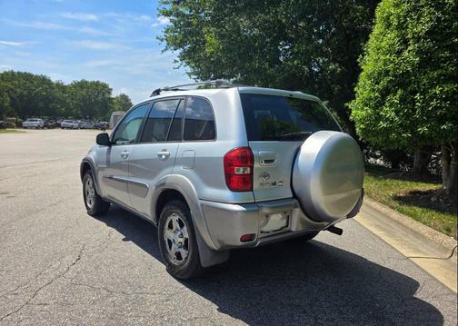 Gray 2005 Toyota RAV4 Base