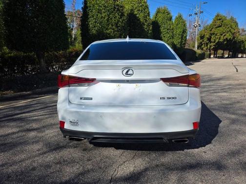 2018 Lexus IS 300 Base