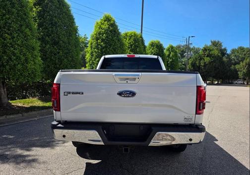 White 2016 Ford F-150 Lariat