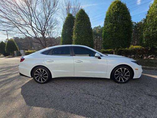 2021 Hyundai SONATA Limited