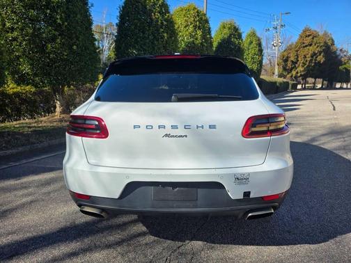 2018 Porsche Macan Base AWD 4dr SUV