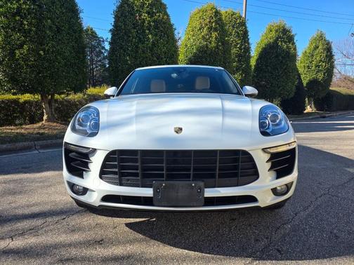 2018 Porsche Macan Base AWD 4dr SUV