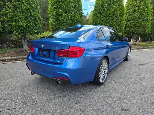 2017 BMW 340 340i 4dr Sedan