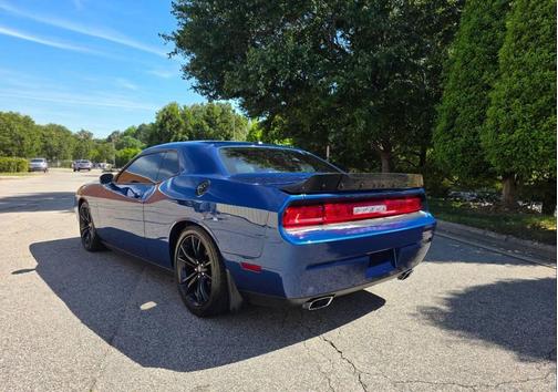 Deep Water Blue Pearlcoat 2010 Dodge Challenger R/T