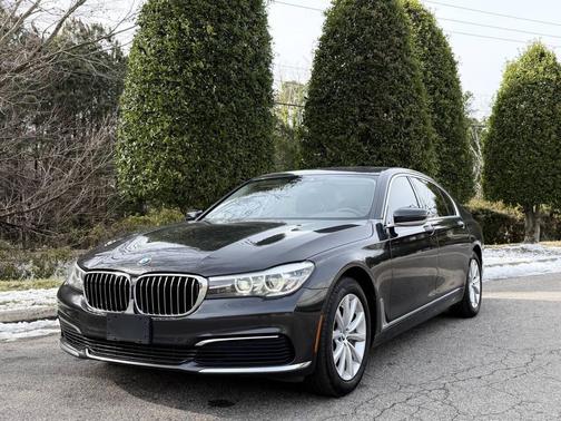 2019 BMW 740 xDrive