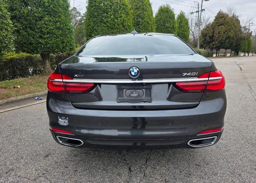 2019 BMW 740 xDrive