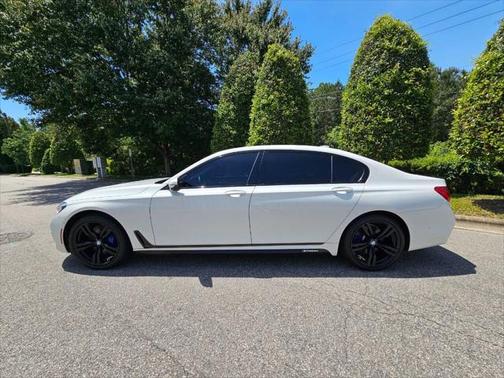 2016 BMW 750 i xDrive