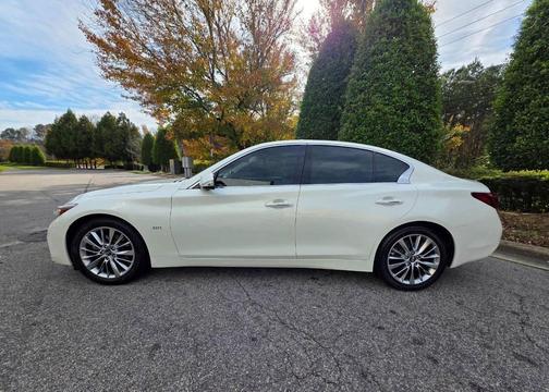 Majestic White 2018 INFINITI Q50 3.0t LUXE