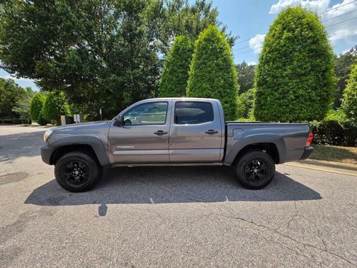 Magnetic Gray Metallic 2015 Toyota Tacoma PreRunner