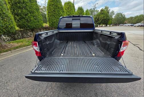 Deep Blue Pearl 2017 Nissan Titan PRO-4X