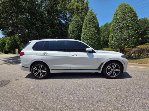 White 2020 BMW X7 xDrive40i