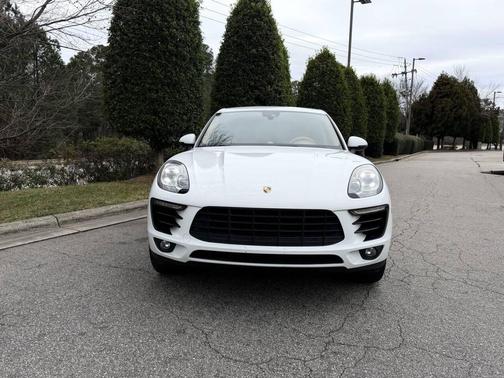 2015 Porsche Macan S