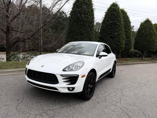 2015 Porsche Macan S