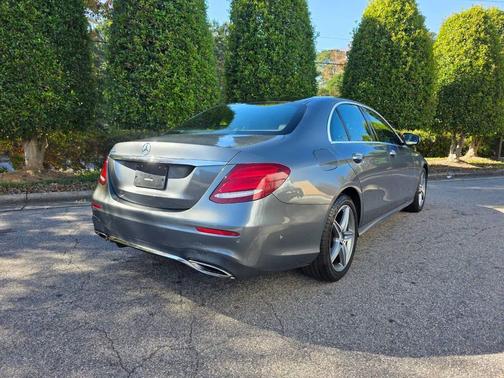 2017 Mercedes-Benz E-Class E 300 4dr Sedan