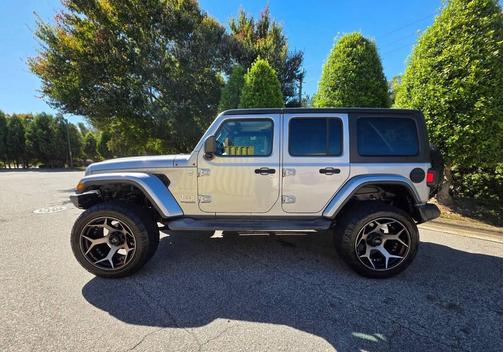 2019 Jeep Wrangler Unlimited Sahara