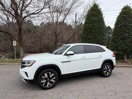 2022 Volkswagen Atlas Cross Sport 2.0T SE