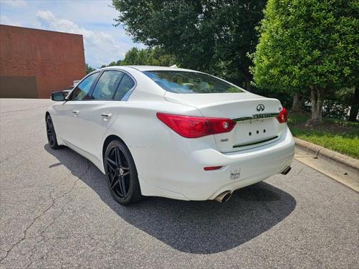 2015 INFINITI Q50 Base