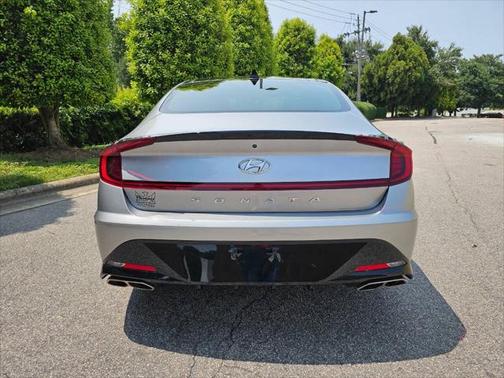 2022 Hyundai SONATA SE