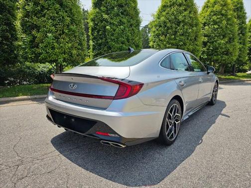2022 Hyundai SONATA SE