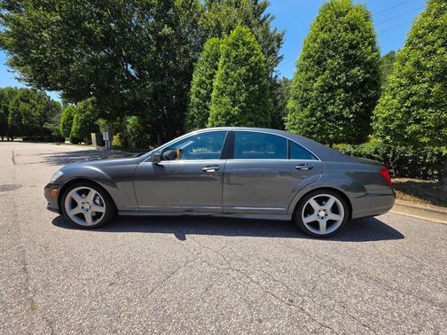Flint Gray Metallic 2011 Mercedes-Benz S-Class S 550 4dr Sedan
