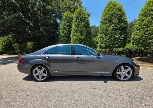 Flint Gray Metallic 2011 Mercedes-Benz S-Class S 550 4dr Sedan
