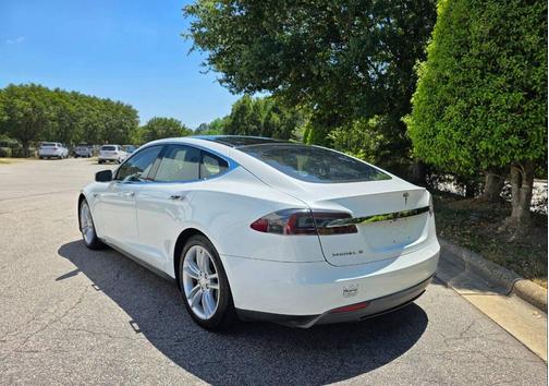 White 2013 Tesla Model S Base