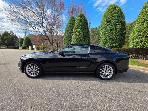 2013 Ford Mustang V6 Premium