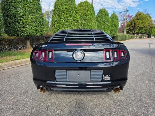 2013 Ford Mustang V6 Premium