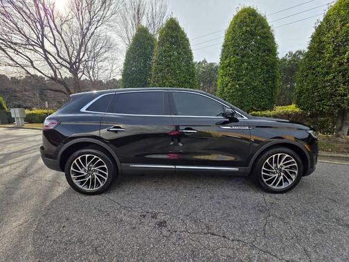 2019 Lincoln Nautilus Reserve