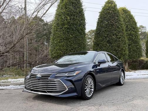 2019 Toyota Avalon Hybrid Limited