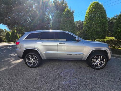 2018 Jeep Grand Cherokee Sterling Edition