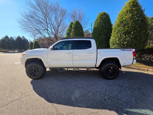 2016 Toyota Tacoma TRD Sport