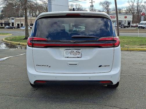 Bright White Clearcoat 2024 Chrysler Pacifica Hybrid S Appearance Pkg