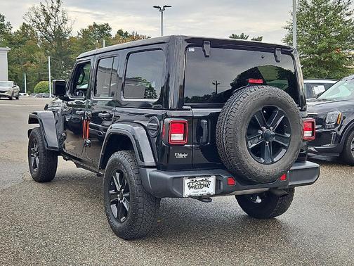 Black Clearcoat 2021 Jeep Wrangler Unlimited Sahara